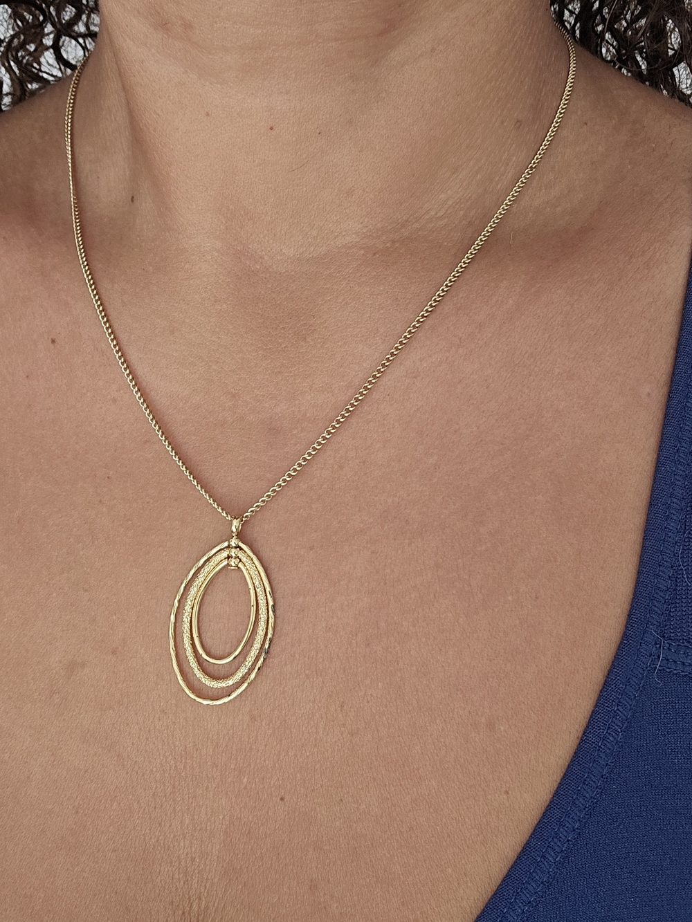 Vintage MONET Gold Triple Oval Pendant Necklace